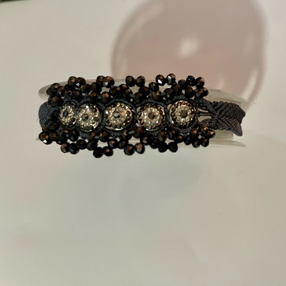 Hand made macrame bracelet with adjustable sliding knots wrist size 7 1/4 inch - Picture 2 of 9